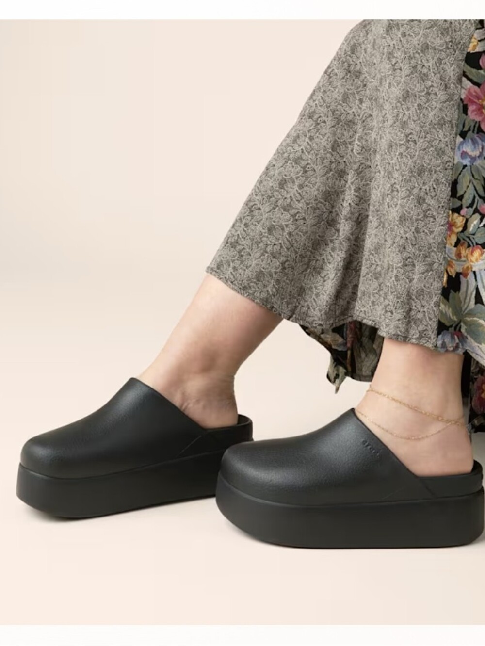 Crocs Dylan Platform Clogs - Black
